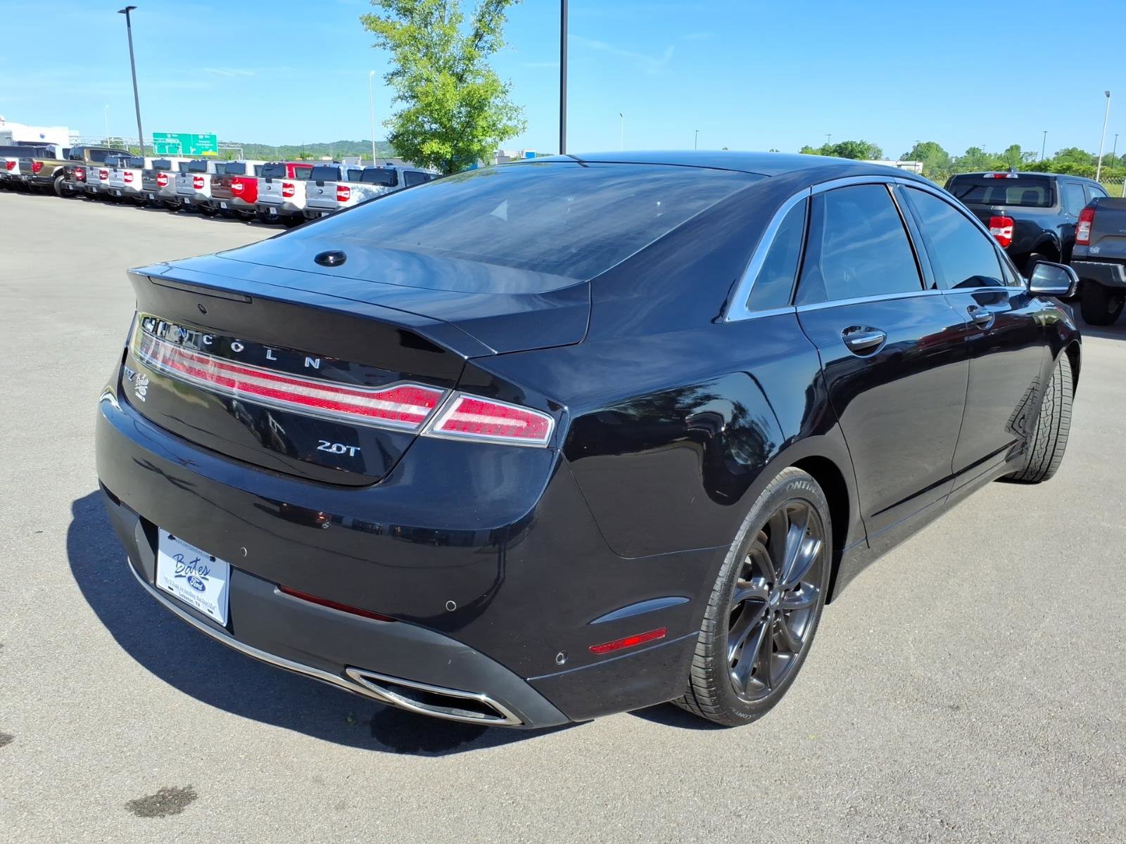 Used 2020 Lincoln MKZ Reserve w/ Monochromatic Package FWD image 3