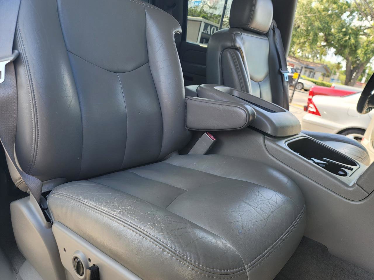 Used 2006 Chevrolet Avalanche Z66 w/ Sun And Sound Package RWD image 18