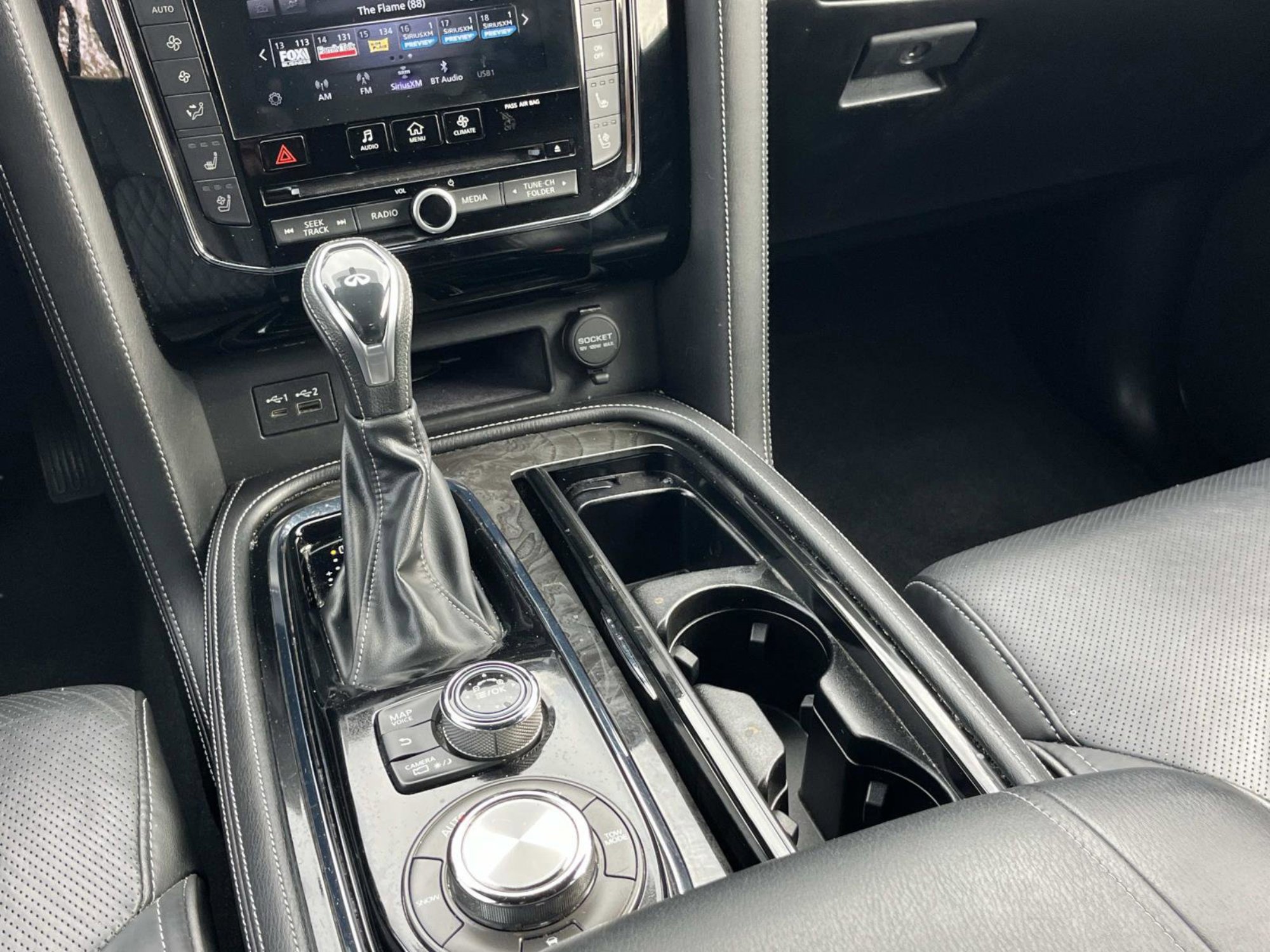 Used 2021 INFINITI QX80 Sensory w/ All-Season Package image 13