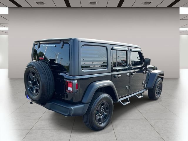 Used 2023 Jeep Wrangler Unlimited Sport AWD/4WD image 3