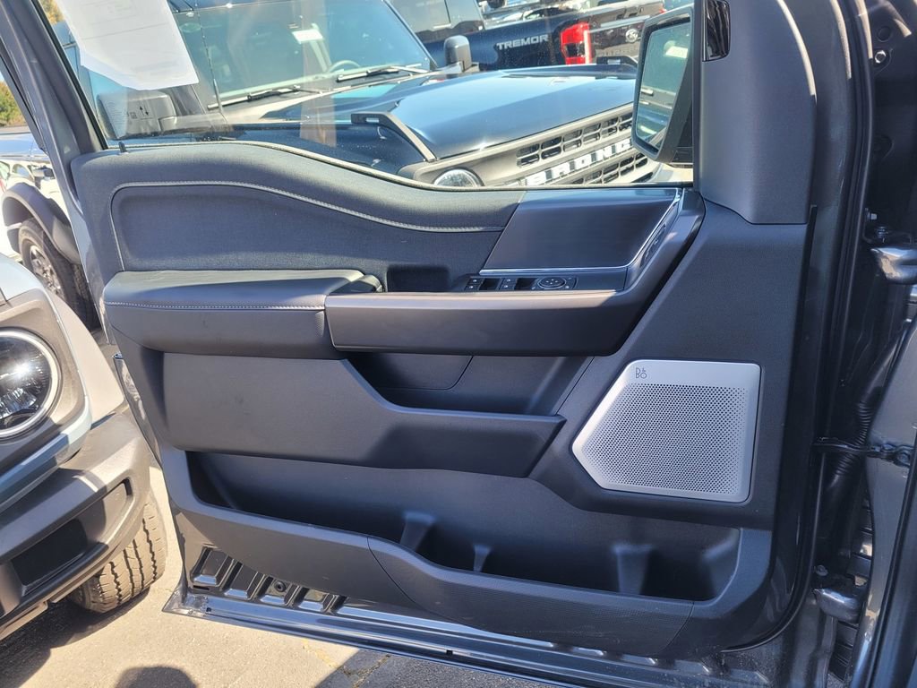 New 2026 Ford F150 Lariat w/ Equipment Group 502A High image 43