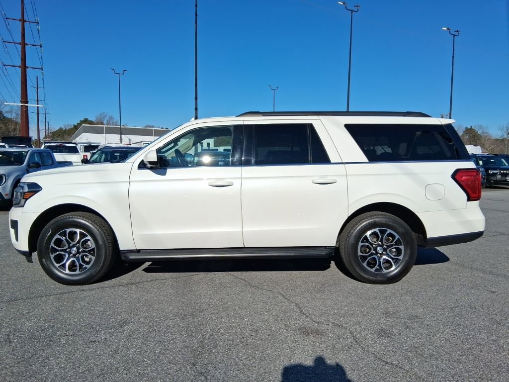 Used 2023 Ford Expedition Max XLT image 8