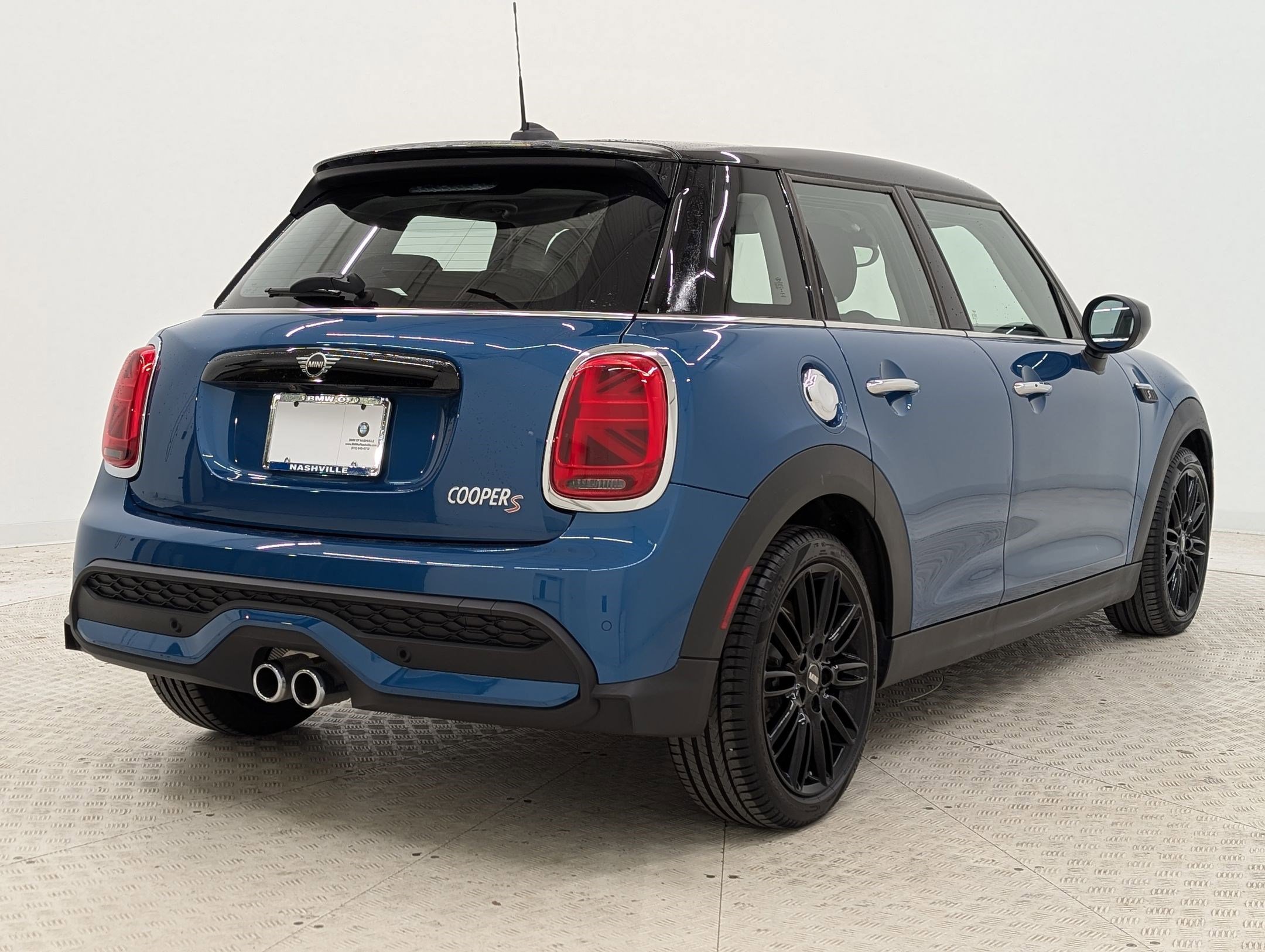 Used 2023 MINI Cooper S image 9