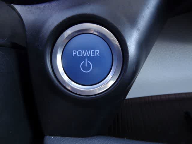 Used 2024 Toyota Sienna XLE FWD image 26