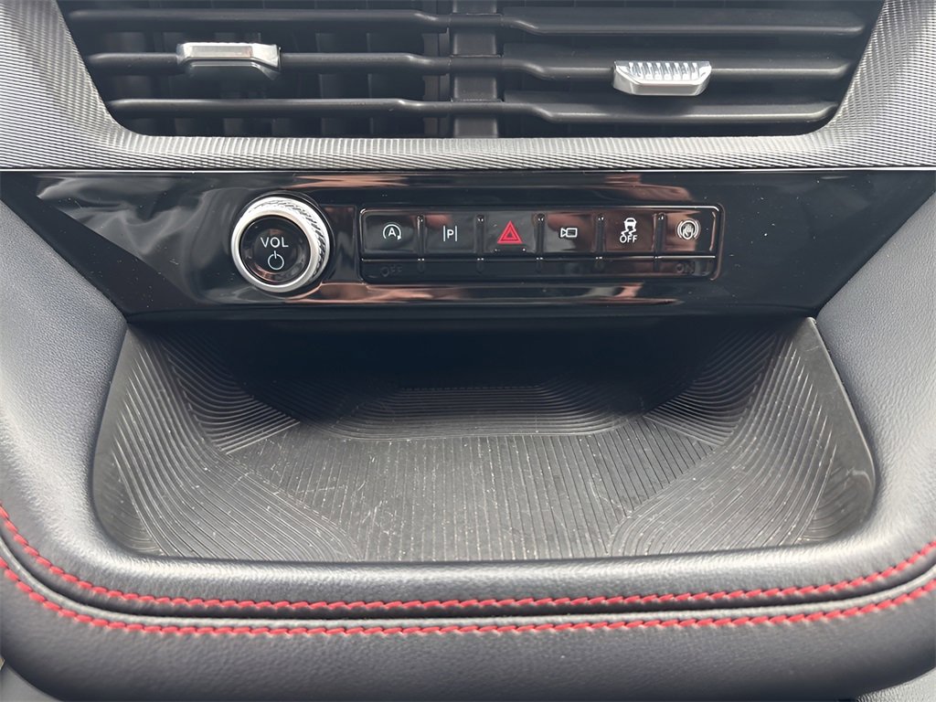 Used 2025 Ford Explorer ST-Line image 31