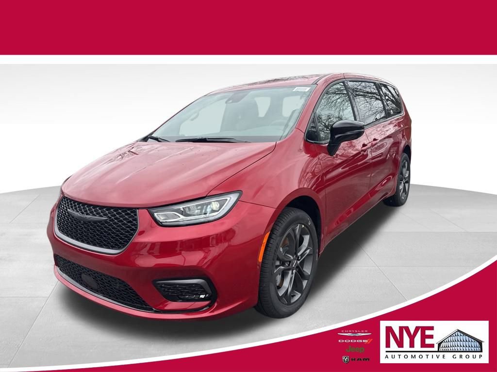 New 2026 Chrysler Pacifica Select image 1