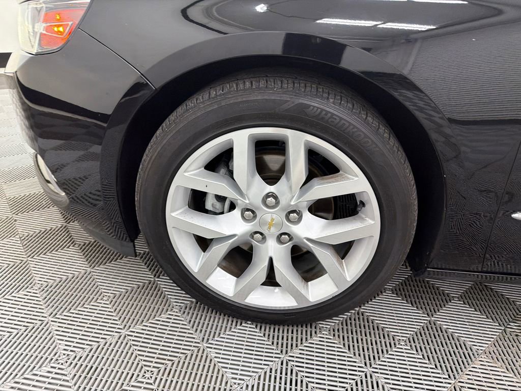 Used 2018 Chevrolet Impala Premier FWD image 12