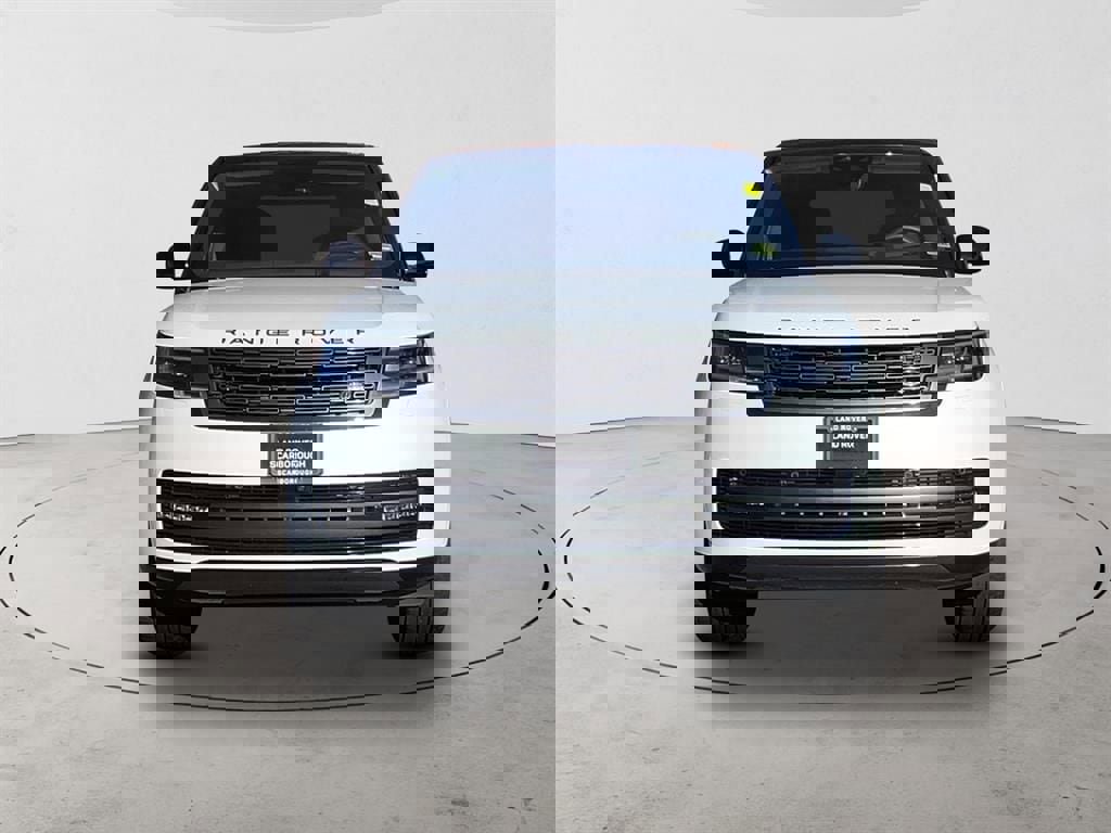 New 2025 Land Rover Range Rover SE image 2