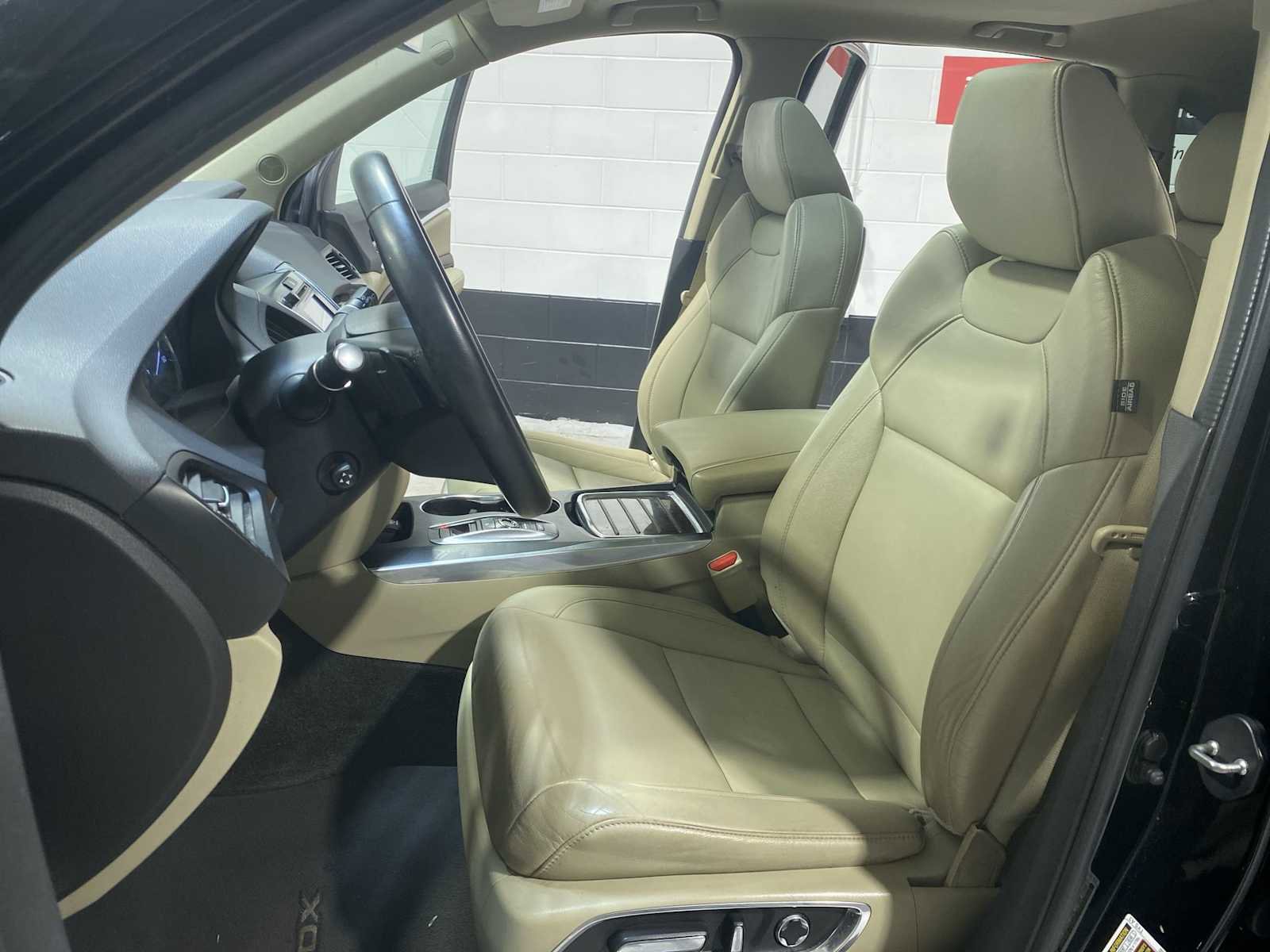 Used 2019 Acura MDX SH-AWD image 11