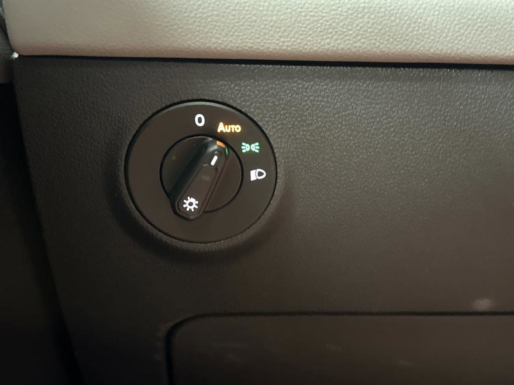 Used 2024 Volkswagen Taos SE image 22