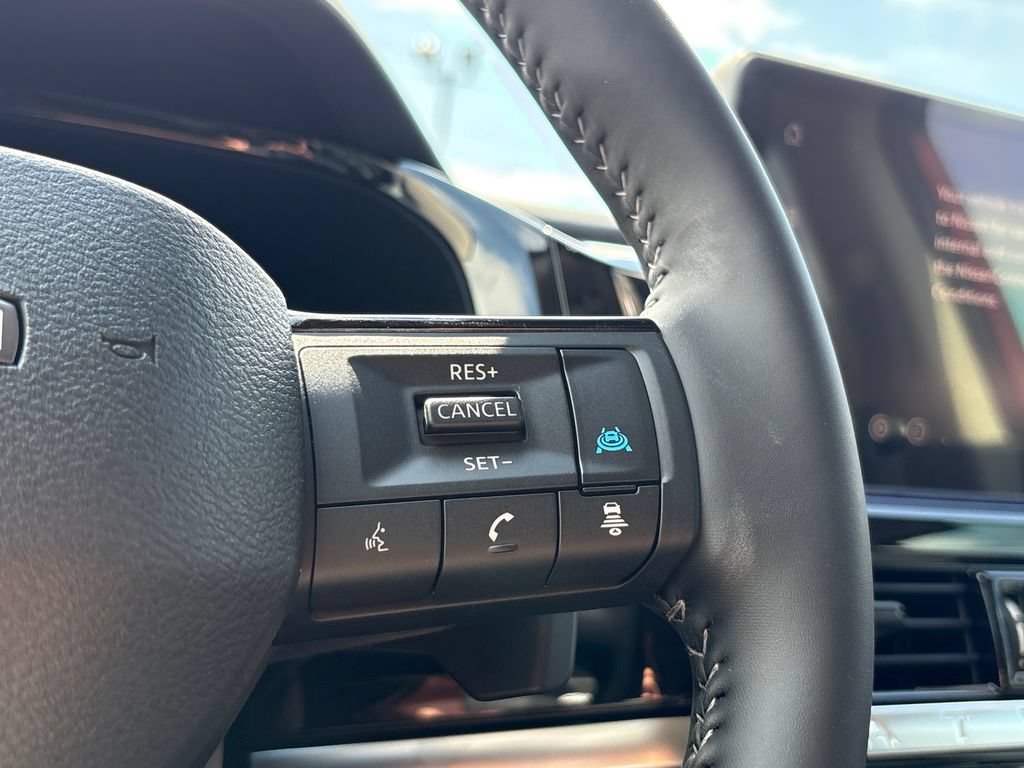 New 2026 Nissan Pathfinder Platinum FWD image 13
