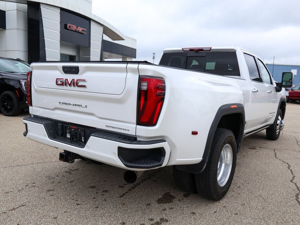 Used 2024 GMC Sierra 3500 Denali w/ Denali Reserve Package AWD/4WD image 3