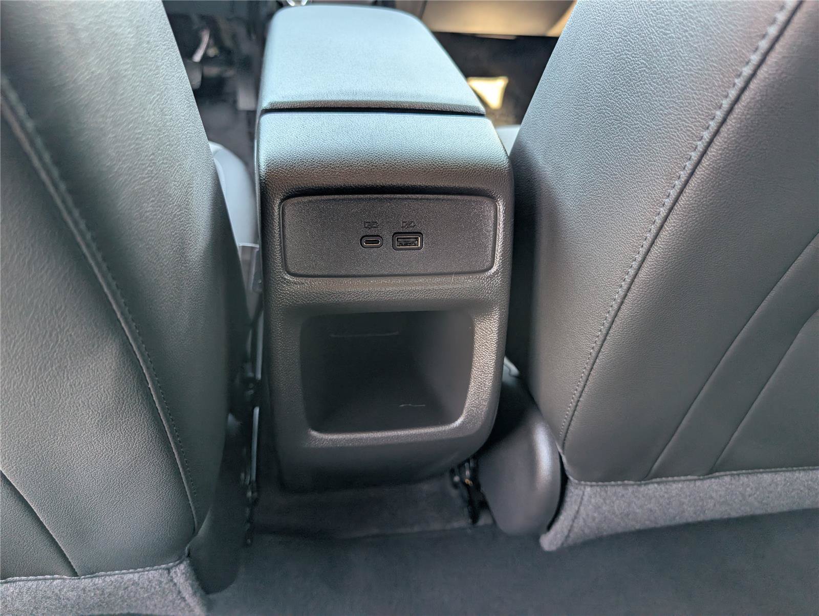 Used 2024 Chevrolet Trax LT w/ Driver Confidence Package FWD image 18