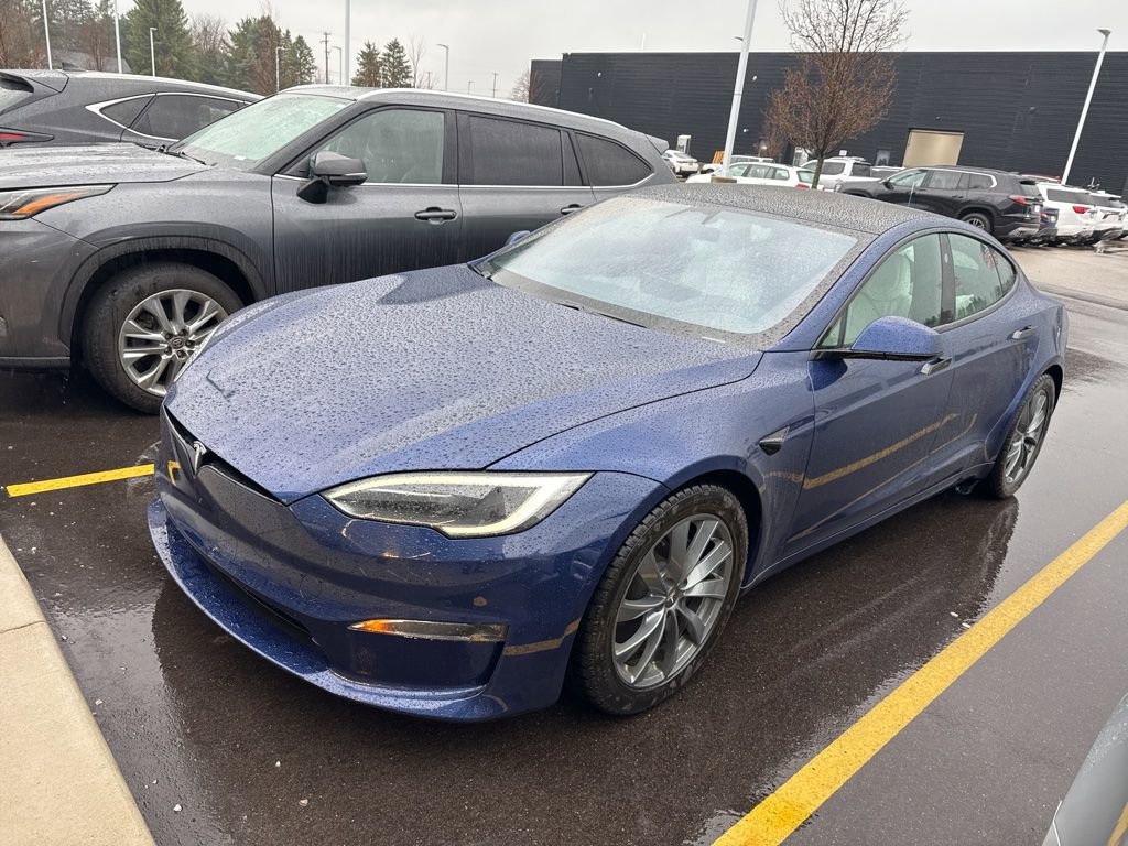 Used 2022 Tesla Model S Plaid image 1