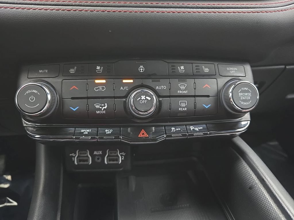 Used 2024 Dodge Durango R/T AWD/4WD image 23