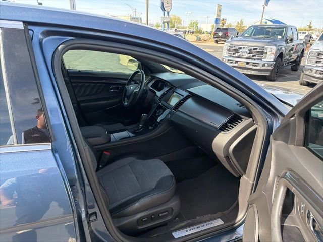 Used 2018 Ford Taurus SHO w/ Driver Assist Package image 31