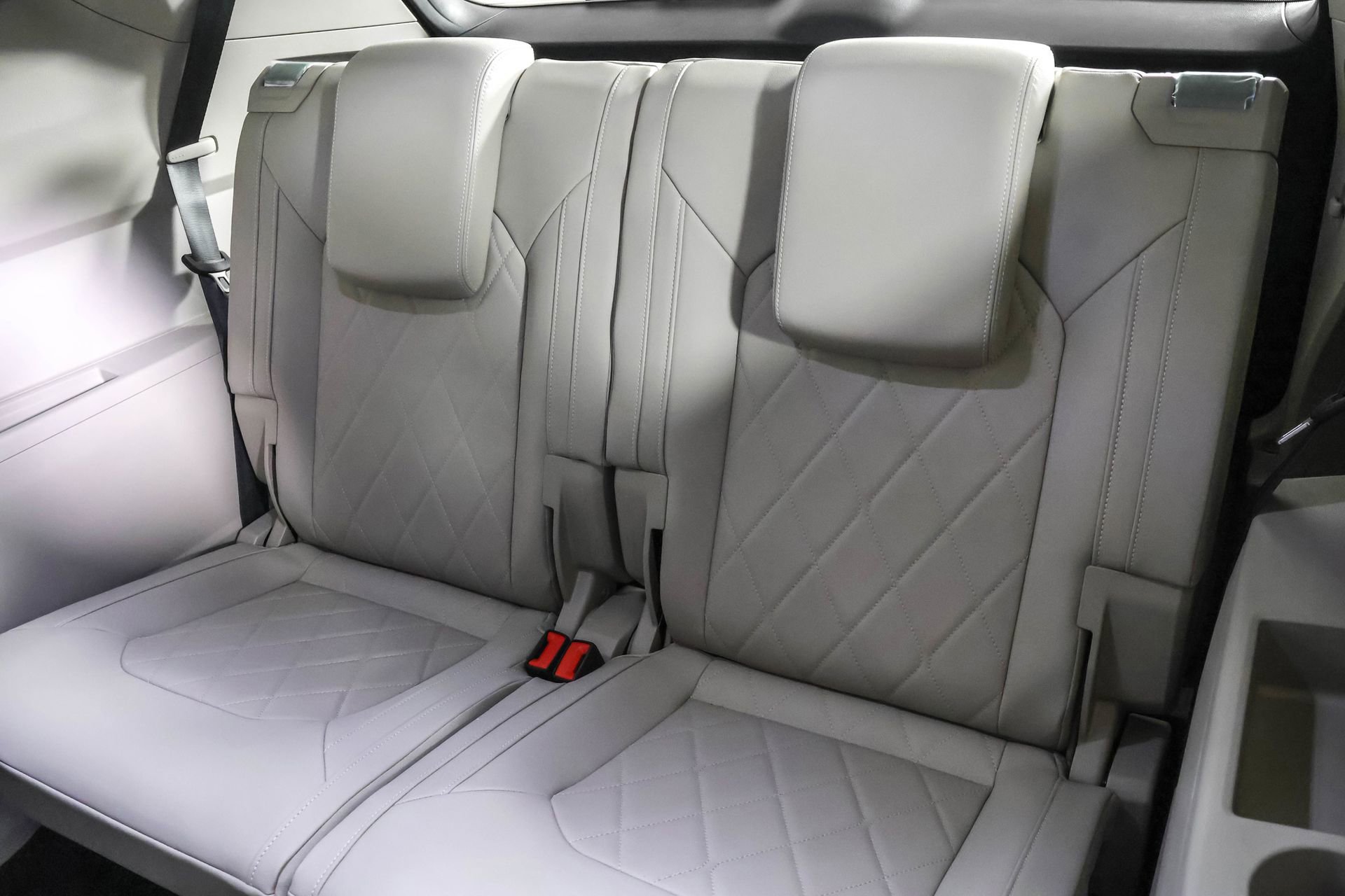 New 2026 Volkswagen Atlas SEL Premium R-Line image 36