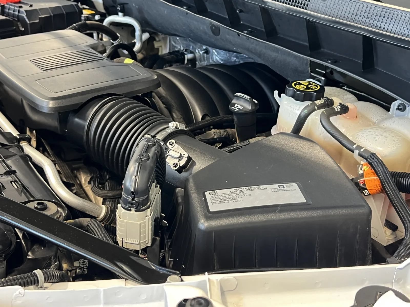 Used 2021 Chevrolet Silverado 1500 LTZ AWD/4WD image 60