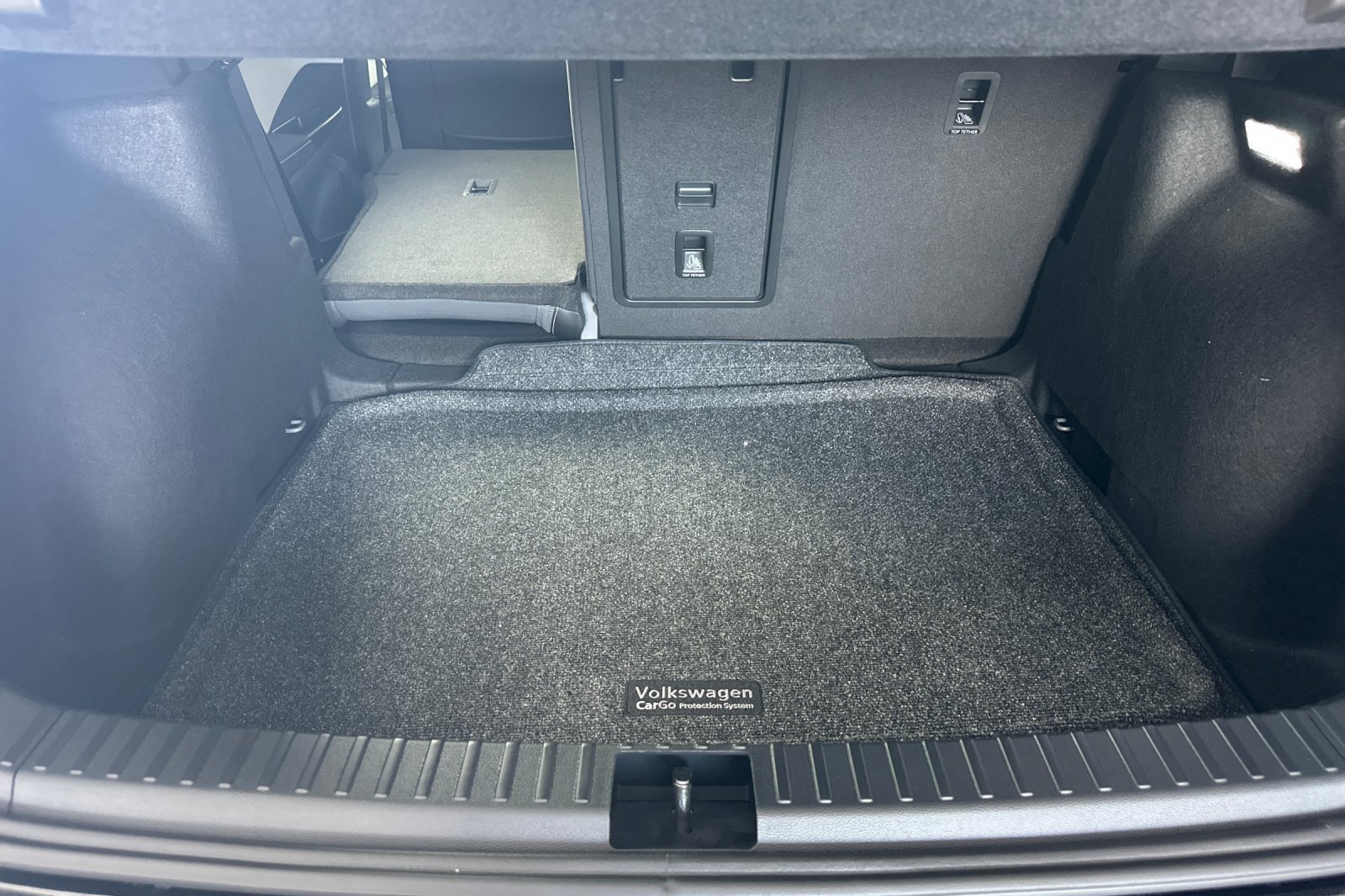 New 2026 Volkswagen Taos SE FWD image 13