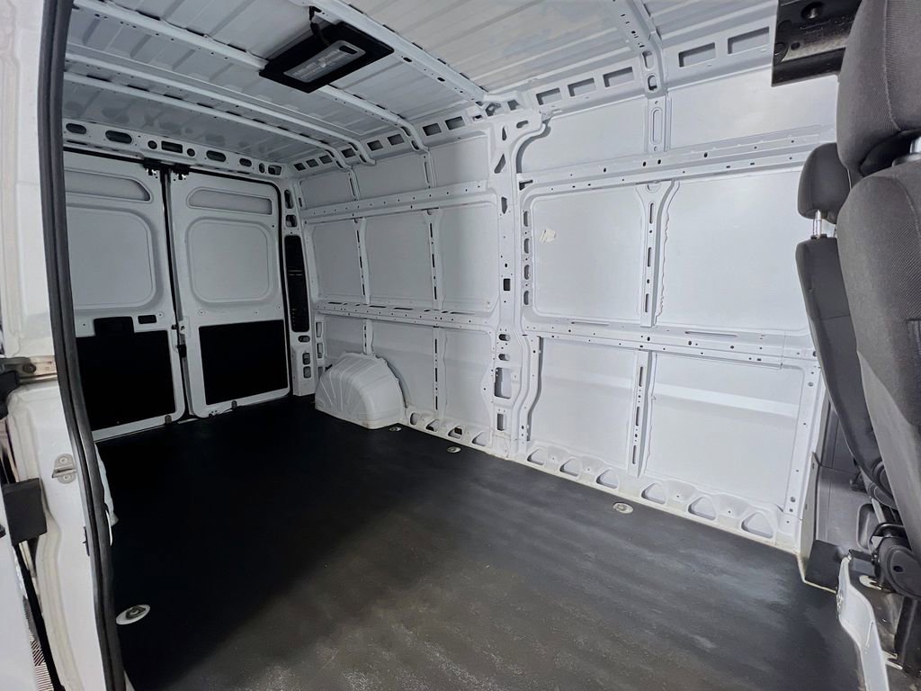 Used 2024 RAM ProMaster 2500 w/ Convenience Group FWD image 33