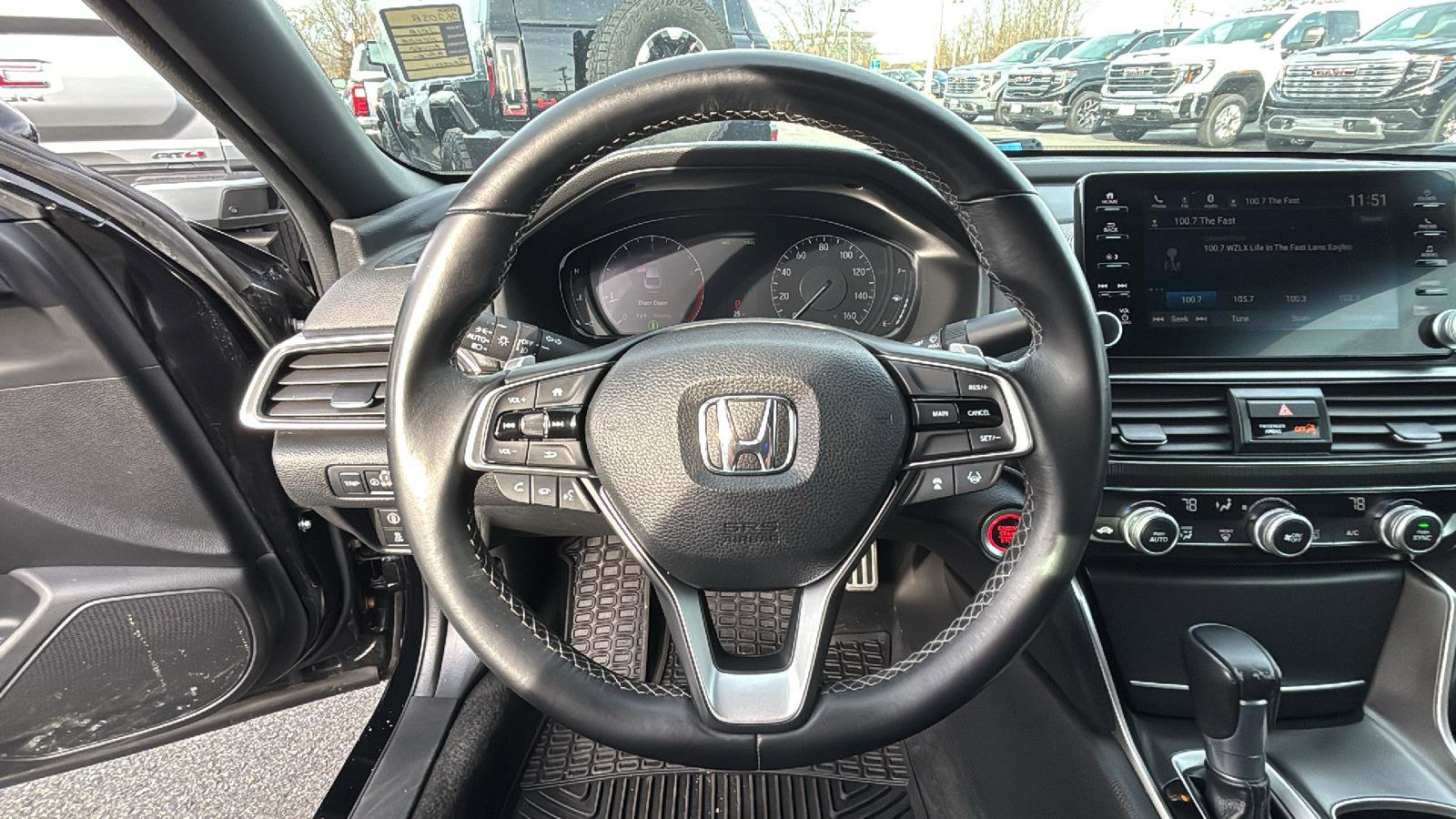 Used 2018 Honda Accord Sport image 14