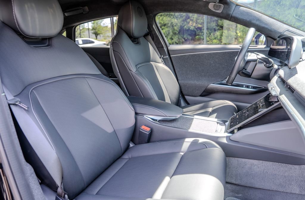 Used 2024 Lucid Air Pure image 20