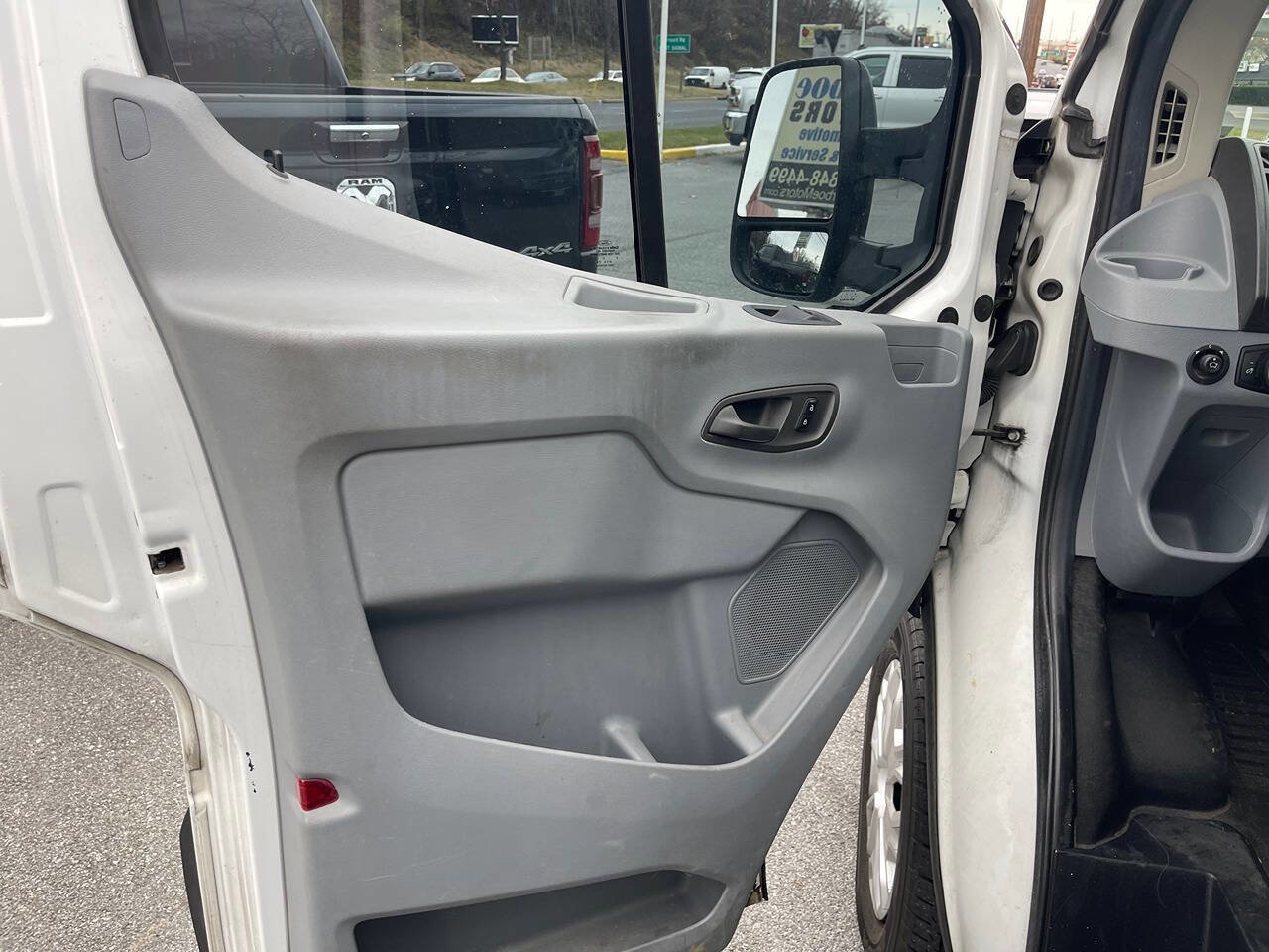 Used 2015 Ford Transit 250 148 Medium Roof image 27