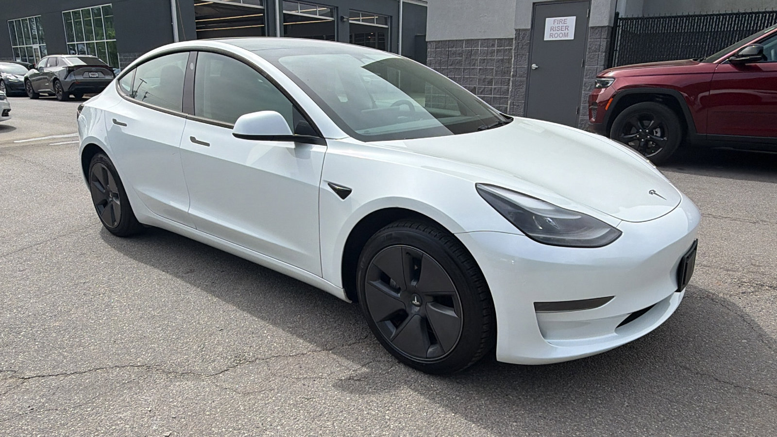 Used 2023 Tesla Model 3 Standard Range RWD image 5
