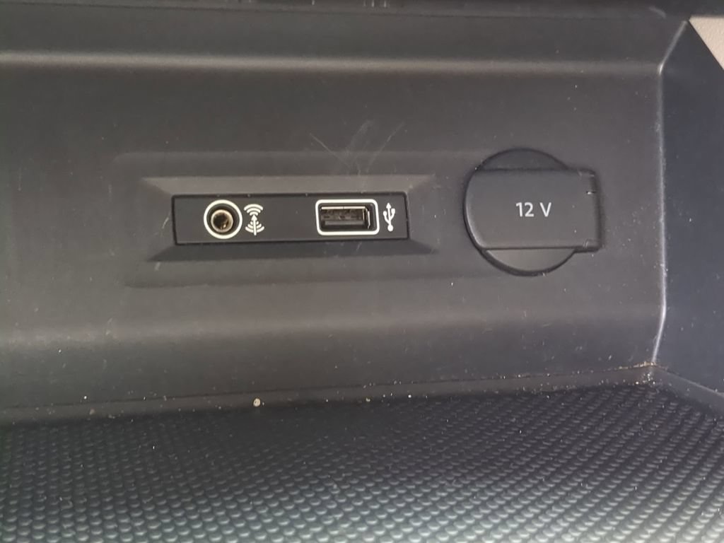 Used 2019 Volkswagen Atlas SEL R-Line AWD/4WD image 27