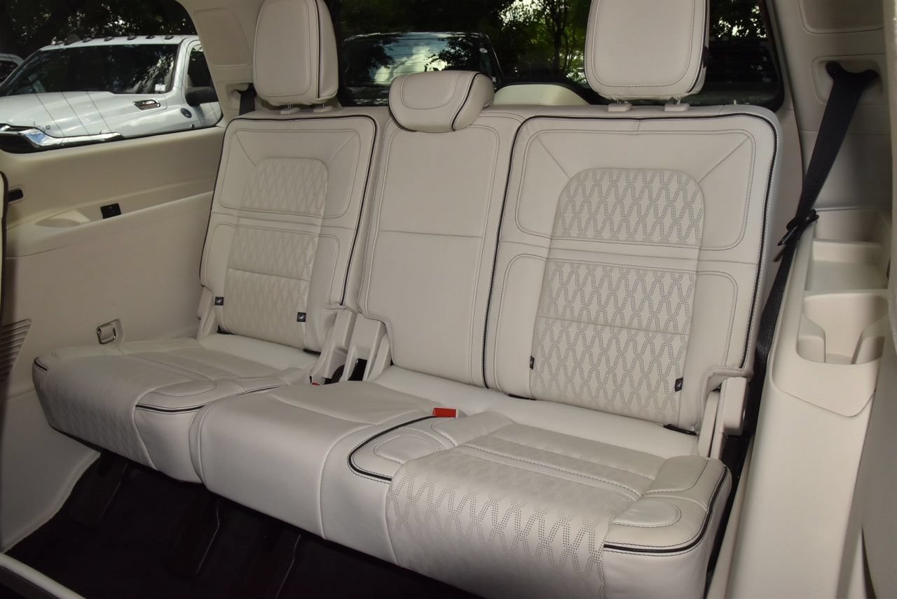 Used 2024 Lincoln Navigator Black Label AWD/4WD image 15