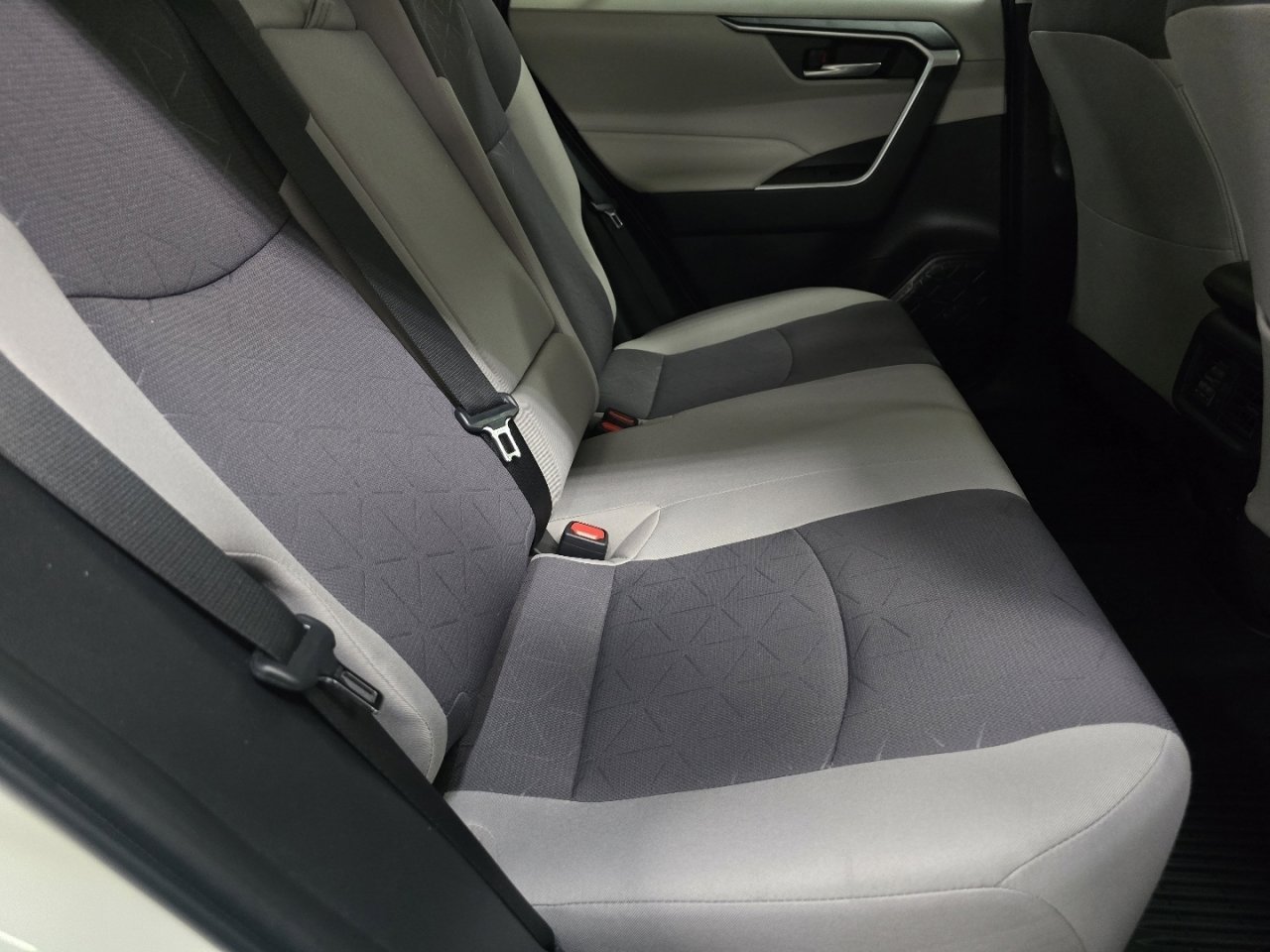 Certified 2025 Toyota RAV4 XLE w/ Convenience Package image 22