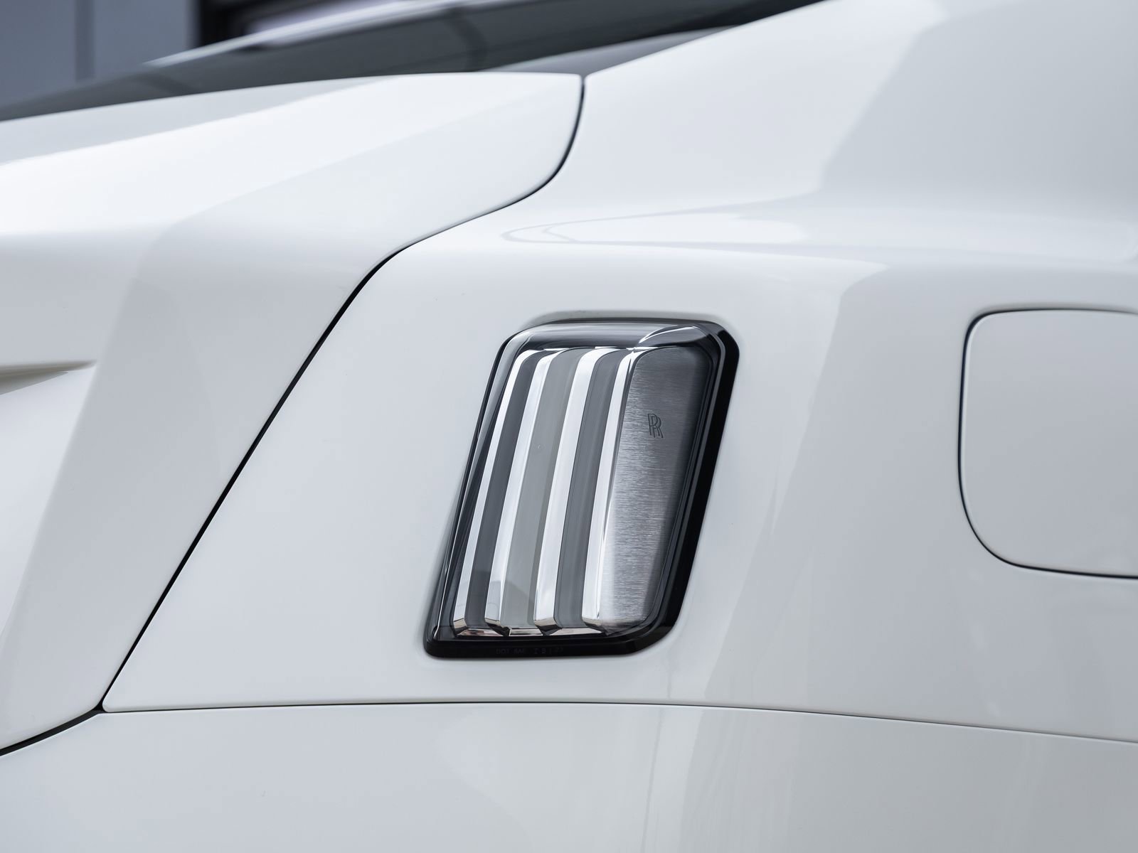Used 2026 Rolls-Royce Spectre AWD/4WD image 16