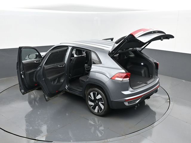 Used 2025 Volkswagen Atlas Cross Sport SE image 27