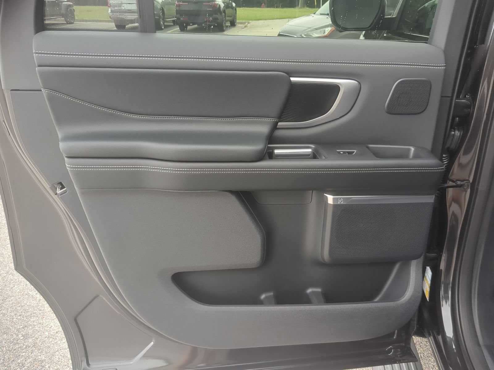 New 2027 Ford Expedition Max Platinum w/ Stealth Performance Package AWD/4WD image 28