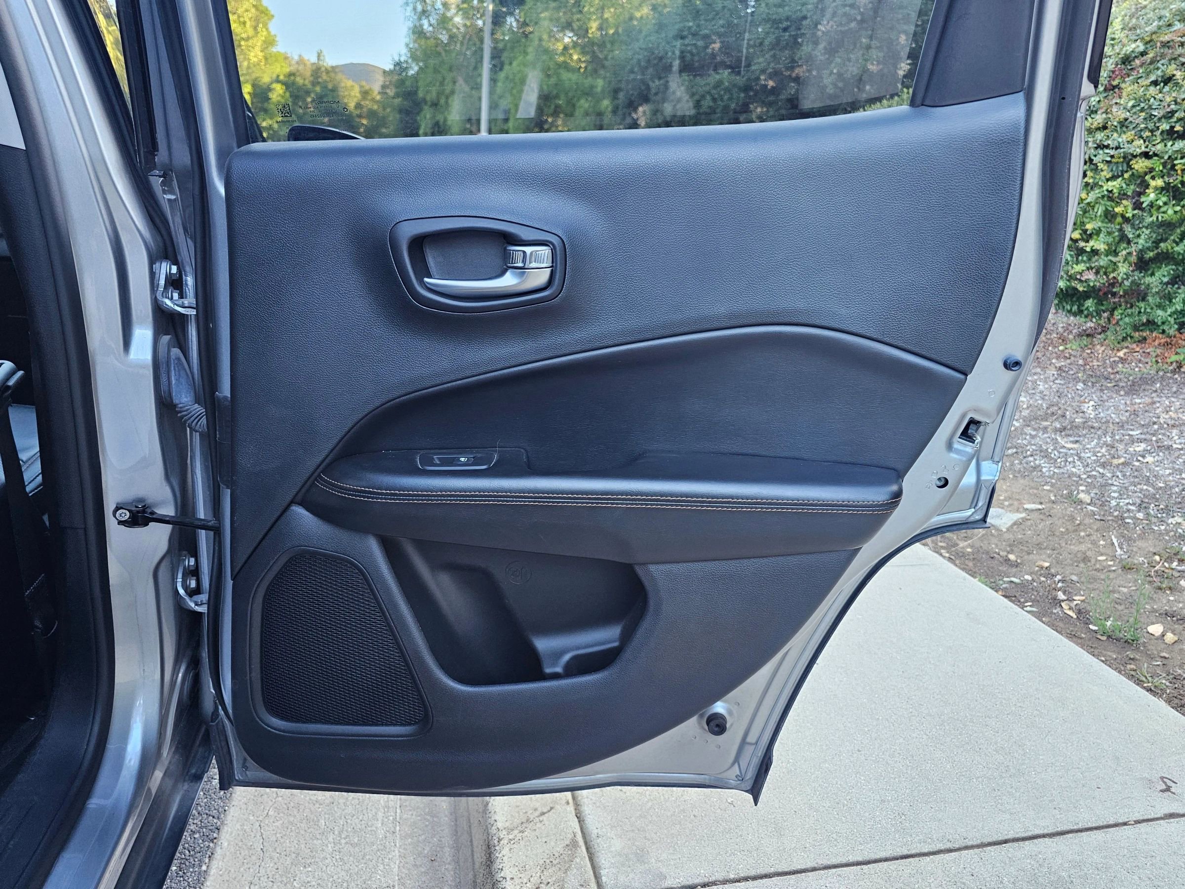 Used 2019 Jeep Compass Limited image 26