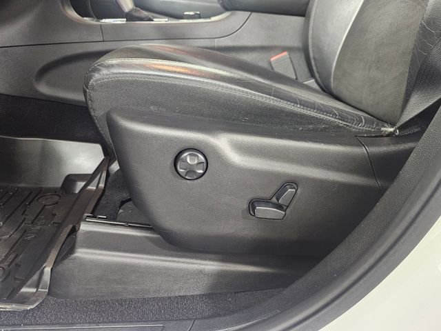 Used 2020 Jeep Grand Cherokee Altitude image 11