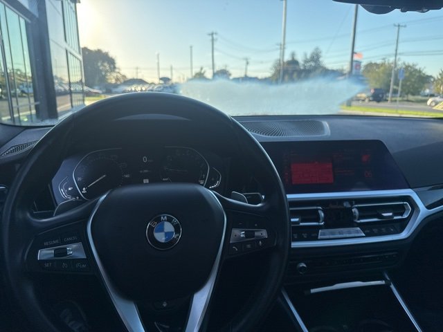 Used 2021 BMW 330i xDrive Sedan w/ Convenience Package image 22