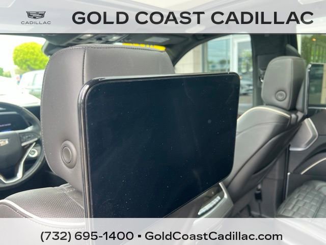 Used 2022 Cadillac Escalade Sport Platinum AWD/4WD image 17