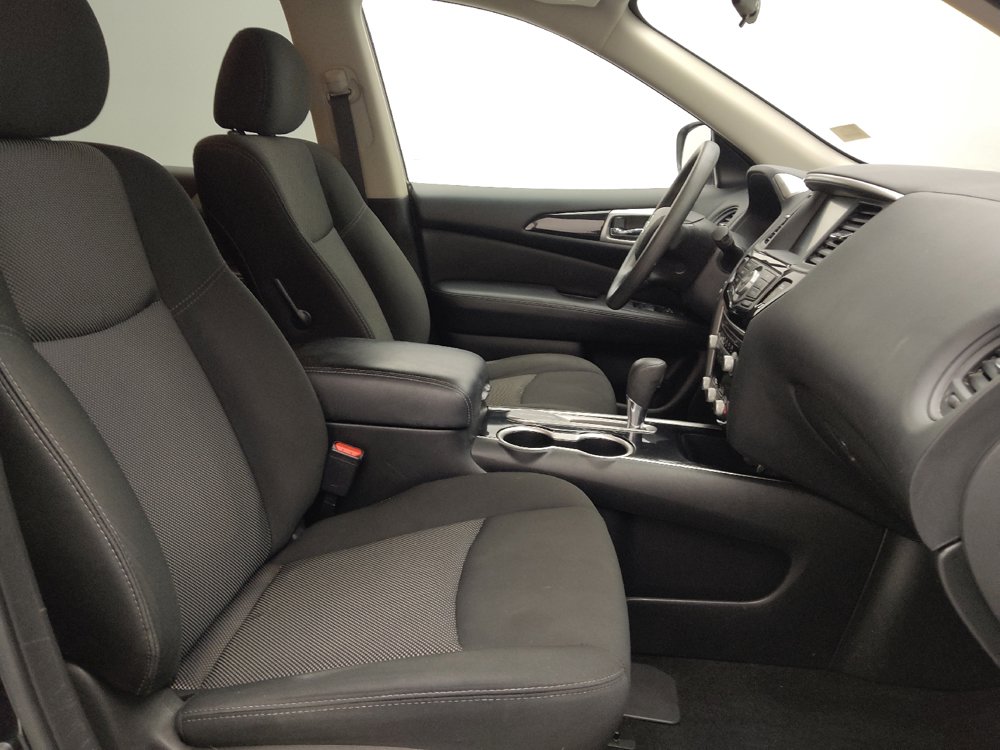 Used 2020 Nissan Pathfinder S FWD image 21