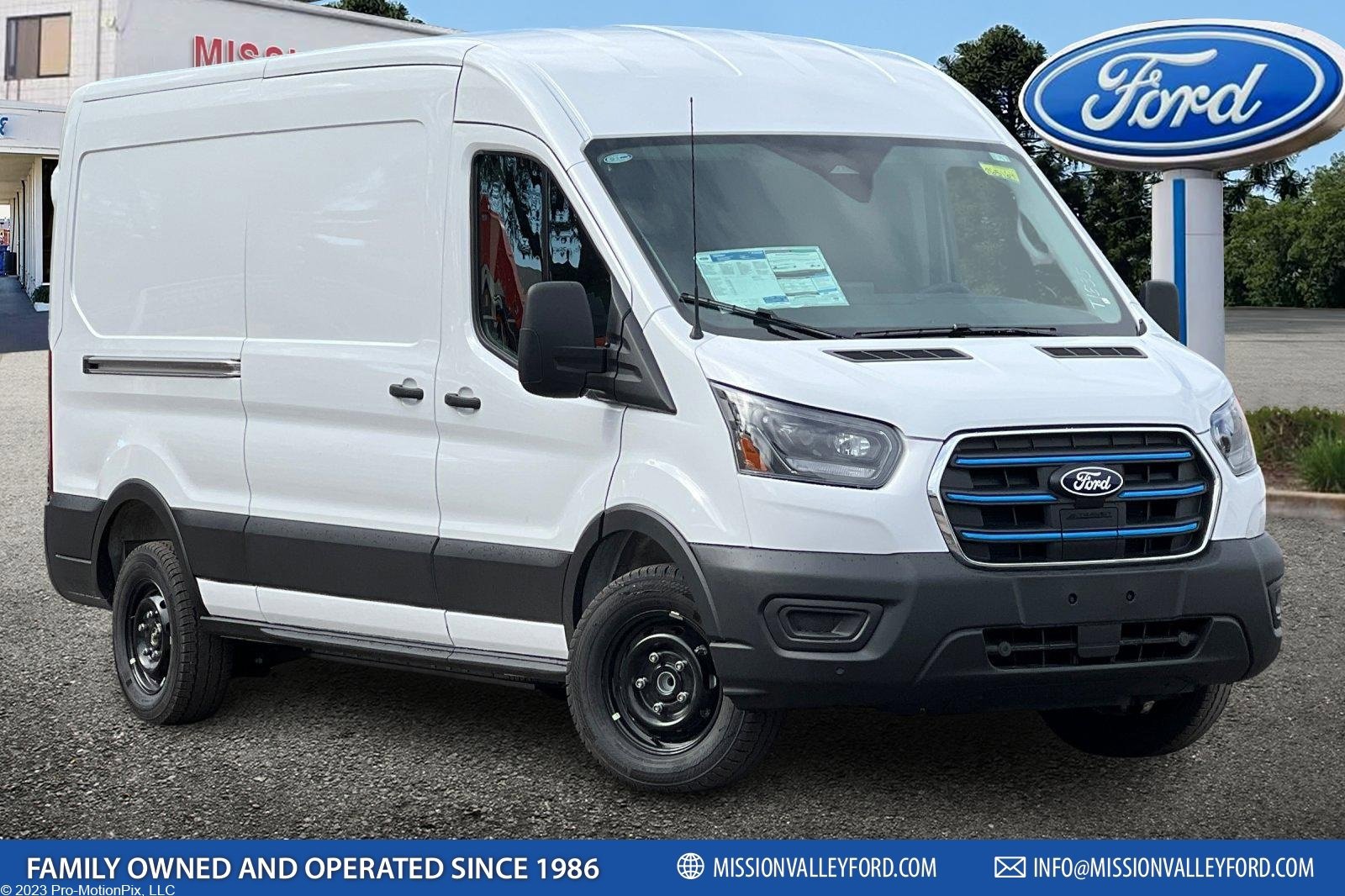 New 2026 Ford E-Transit 148 Medium Roof w/ Load Area Protection Package
