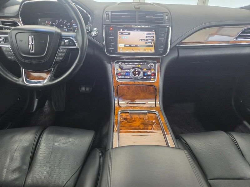 Used 2017 Lincoln Continental Reserve w/ Rear-seat Package AWD/4WD image 9
