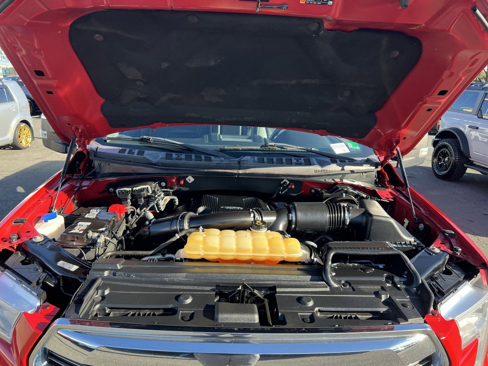 Used 2017 Ford F150 Lariat w/ Equipment Group 502A Luxury image 28