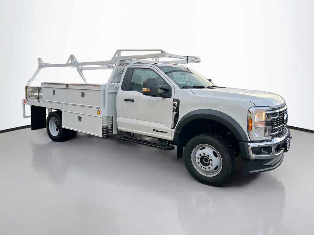 New 2025 Ford F550 4x4 Regular Cab Super Duty image 1