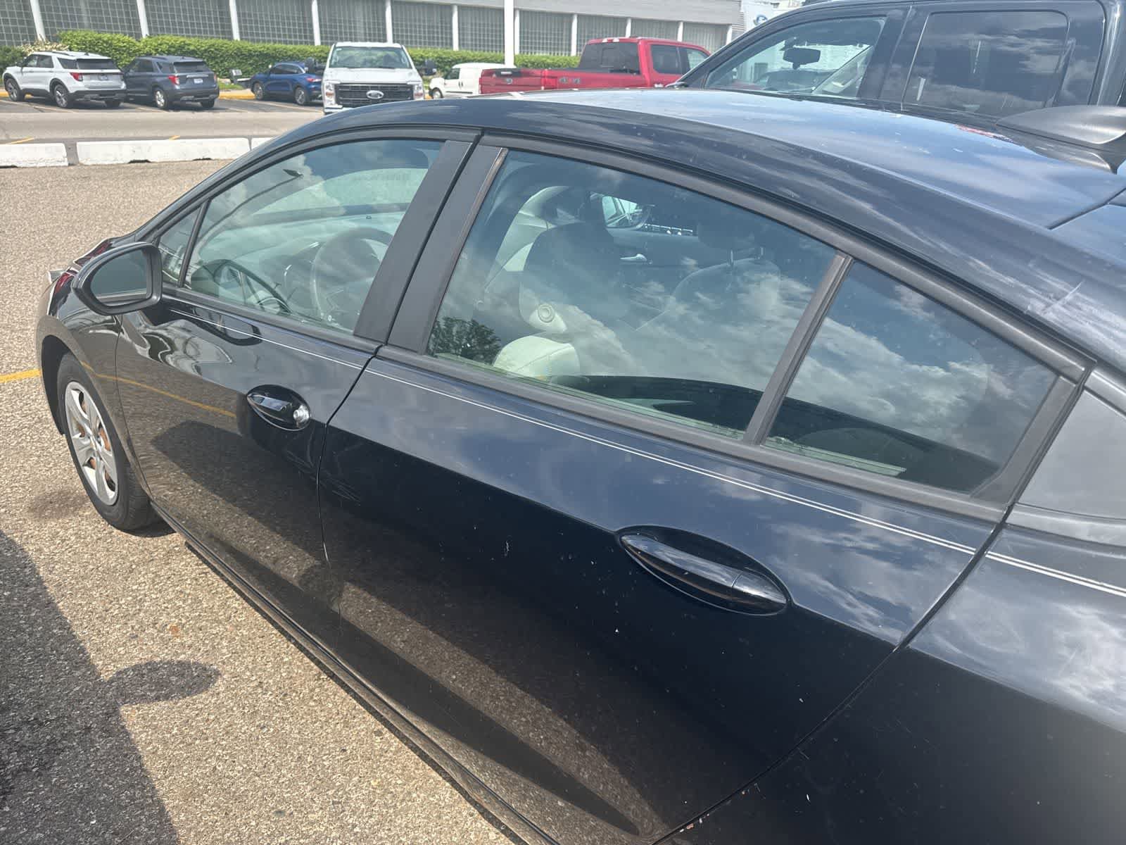 Used 2016 Chevrolet Cruze LS FWD image 14
