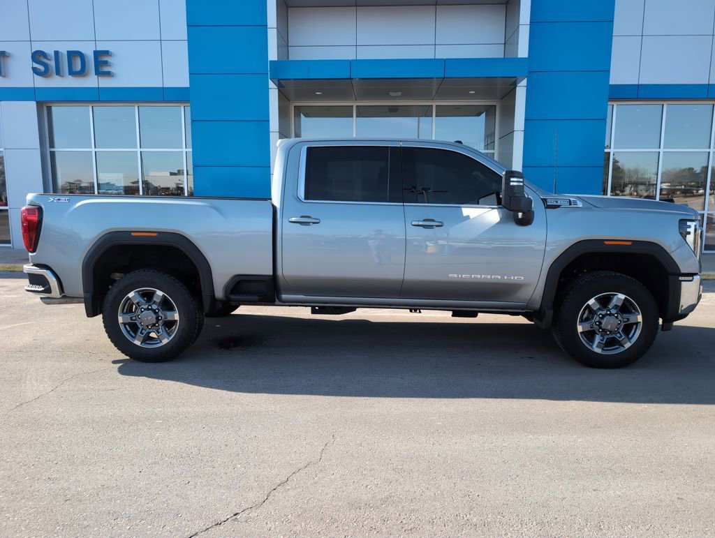 Used 2025 GMC Sierra 2500 SLE w/ SLE Value Package; image 1