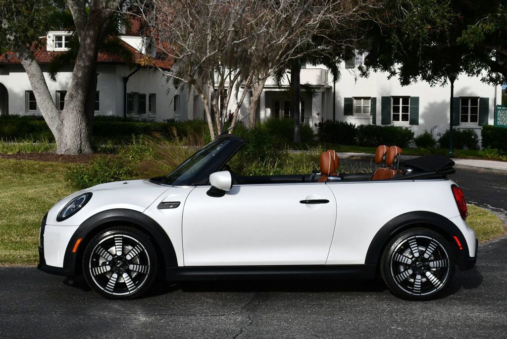 Used 2023 MINI Cooper S image 33
