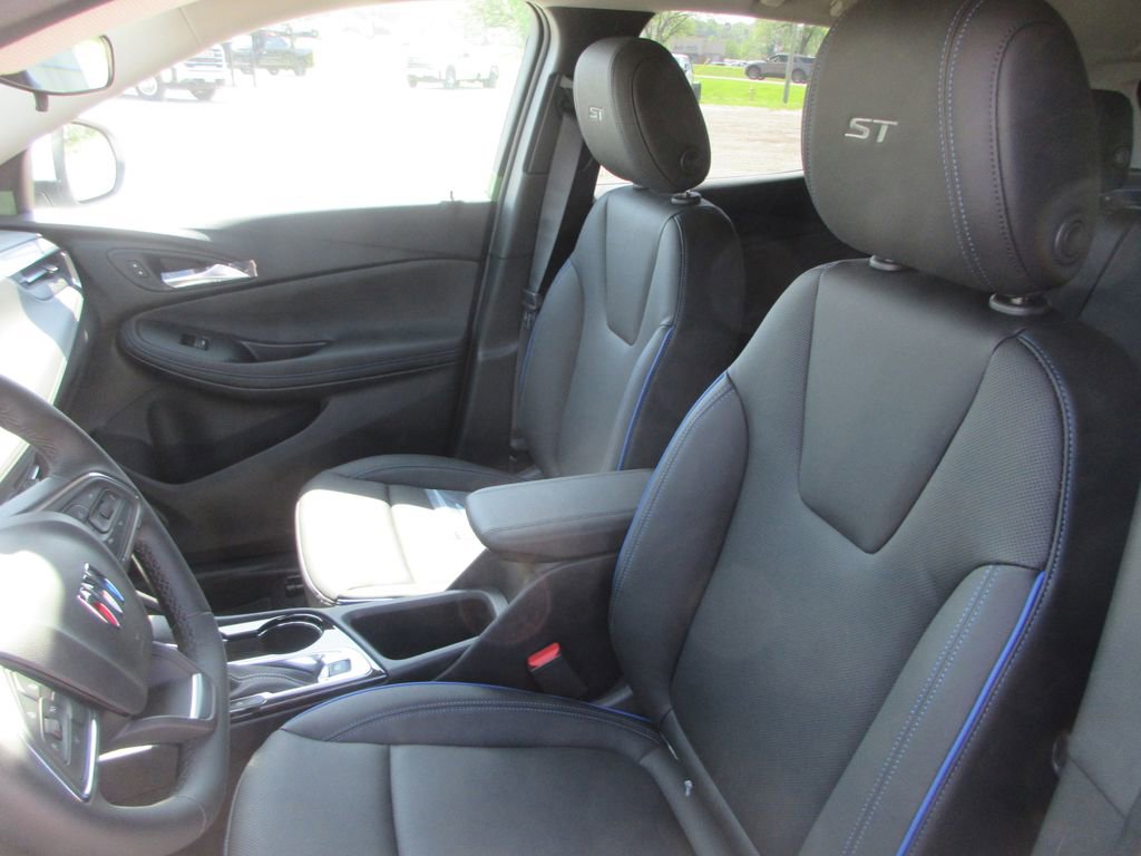 New 2026 Buick Encore GX Sport Touring FWD image 12