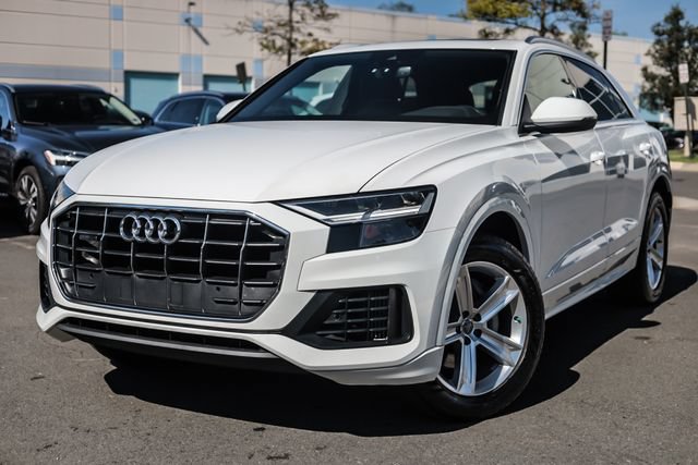 Used 2019 Audi Q8 Premium w/ Convenience Package AWD/4WD image 5
