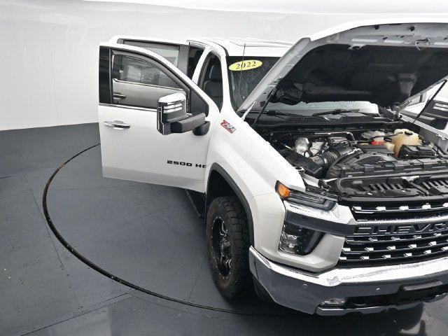 Used 2022 Chevrolet Silverado 2500 LTZ w/ LTZ Plus Package AWD/4WD image 41