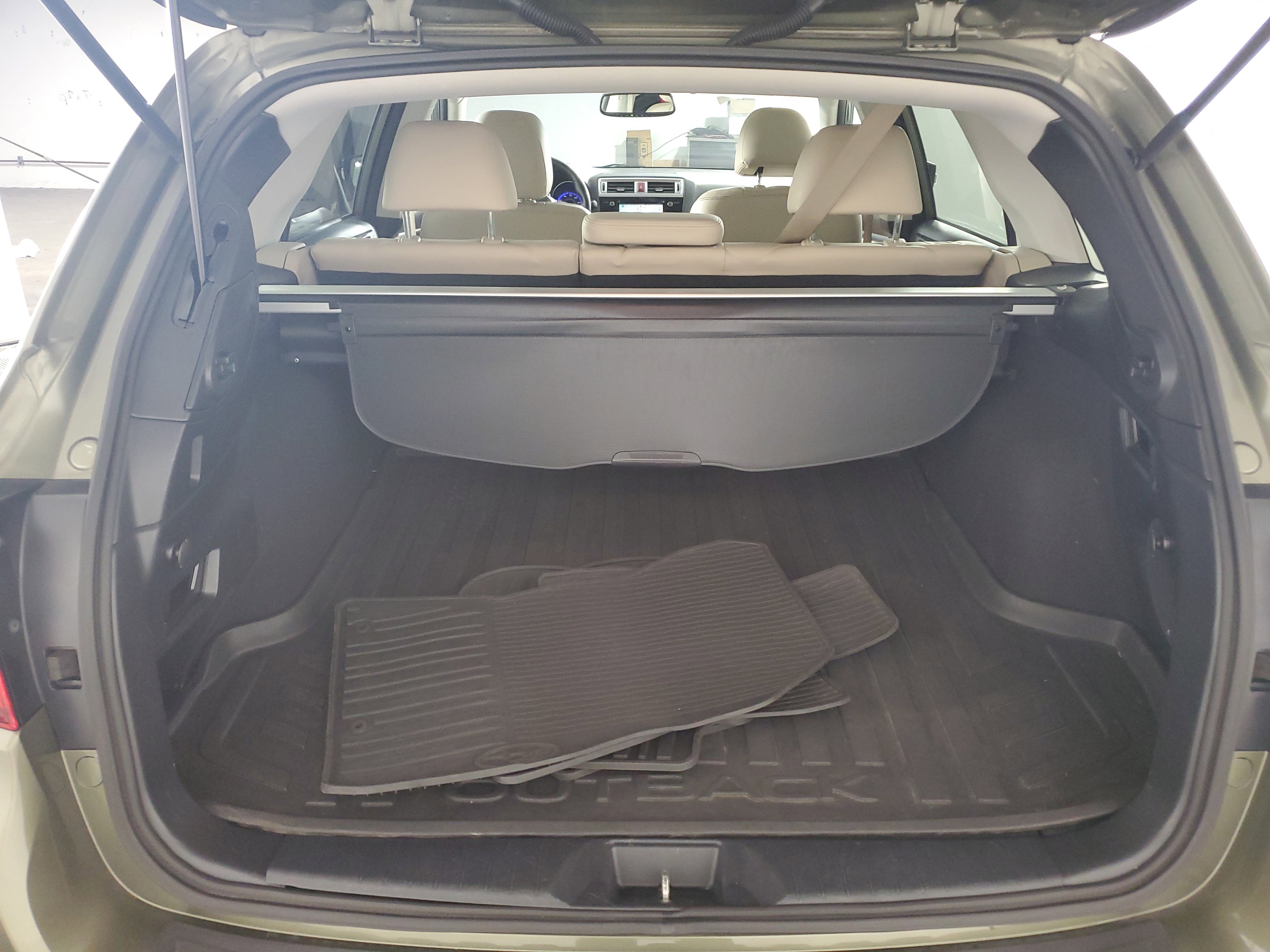 Used 2015 Subaru Outback 2.5i Limited AWD/4WD image 34